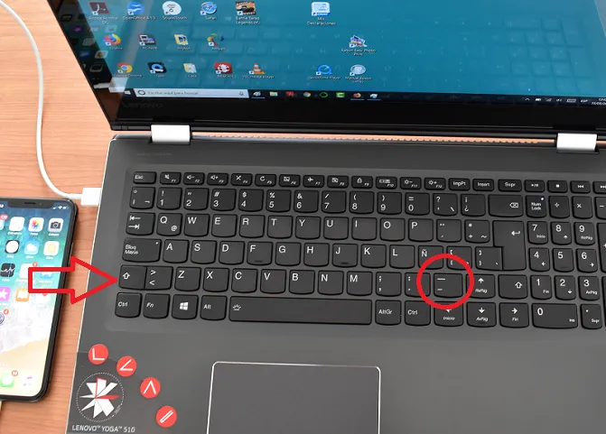 Combinación de teclas para hacer el guión bajo en una laptop