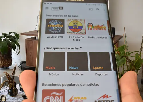 Interfaz de TuneIn en un teléfono Android